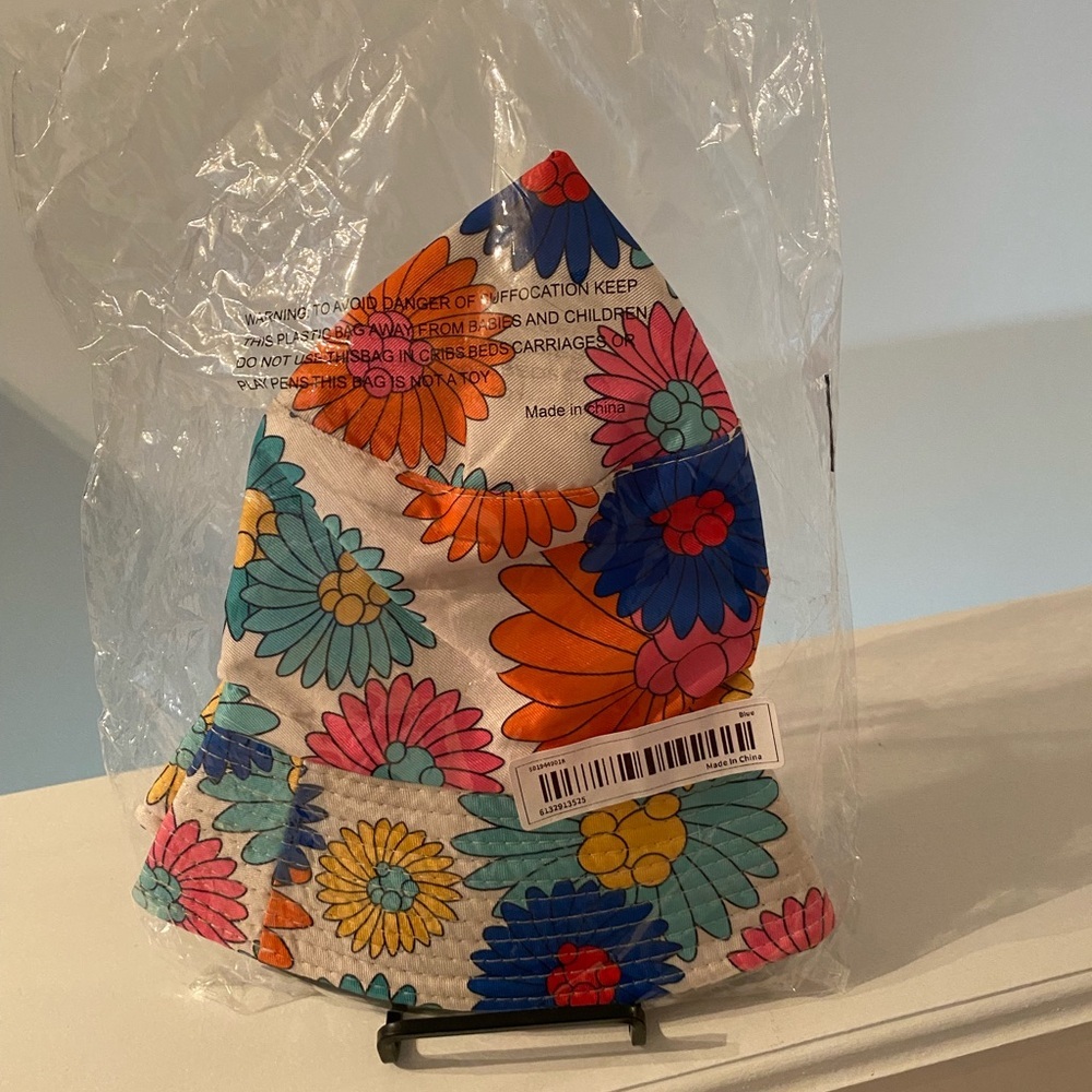 Floral Quilted Bucket Hat - Picture 2 of 2